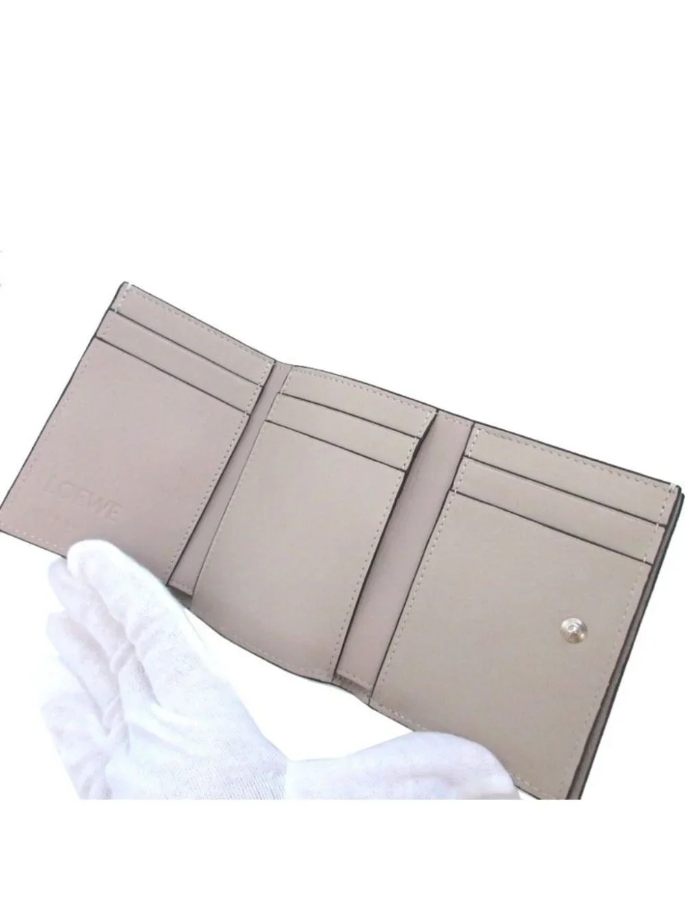 Loewe type compact